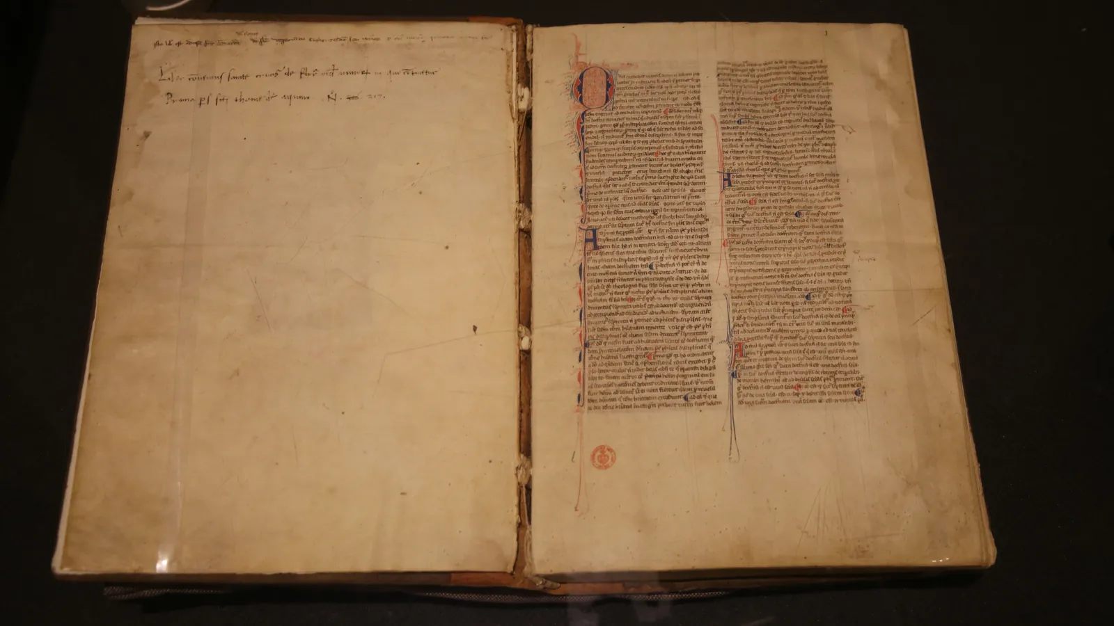 Folio from a medieval manuscript of the Summa Theologiae.