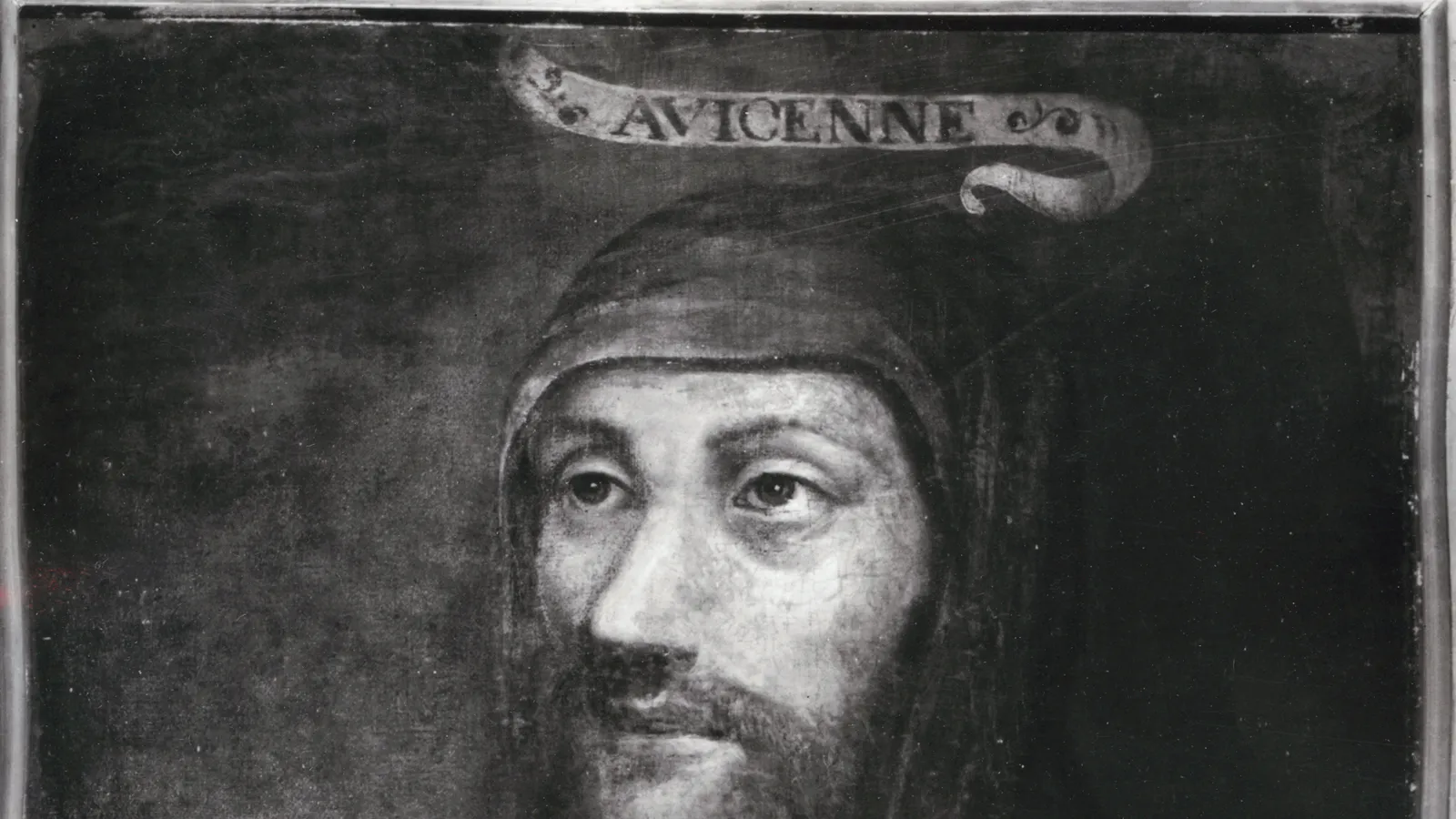 Painted portrait of Avicenna in scholarly hood, with the name AVICENNE on a banner above.