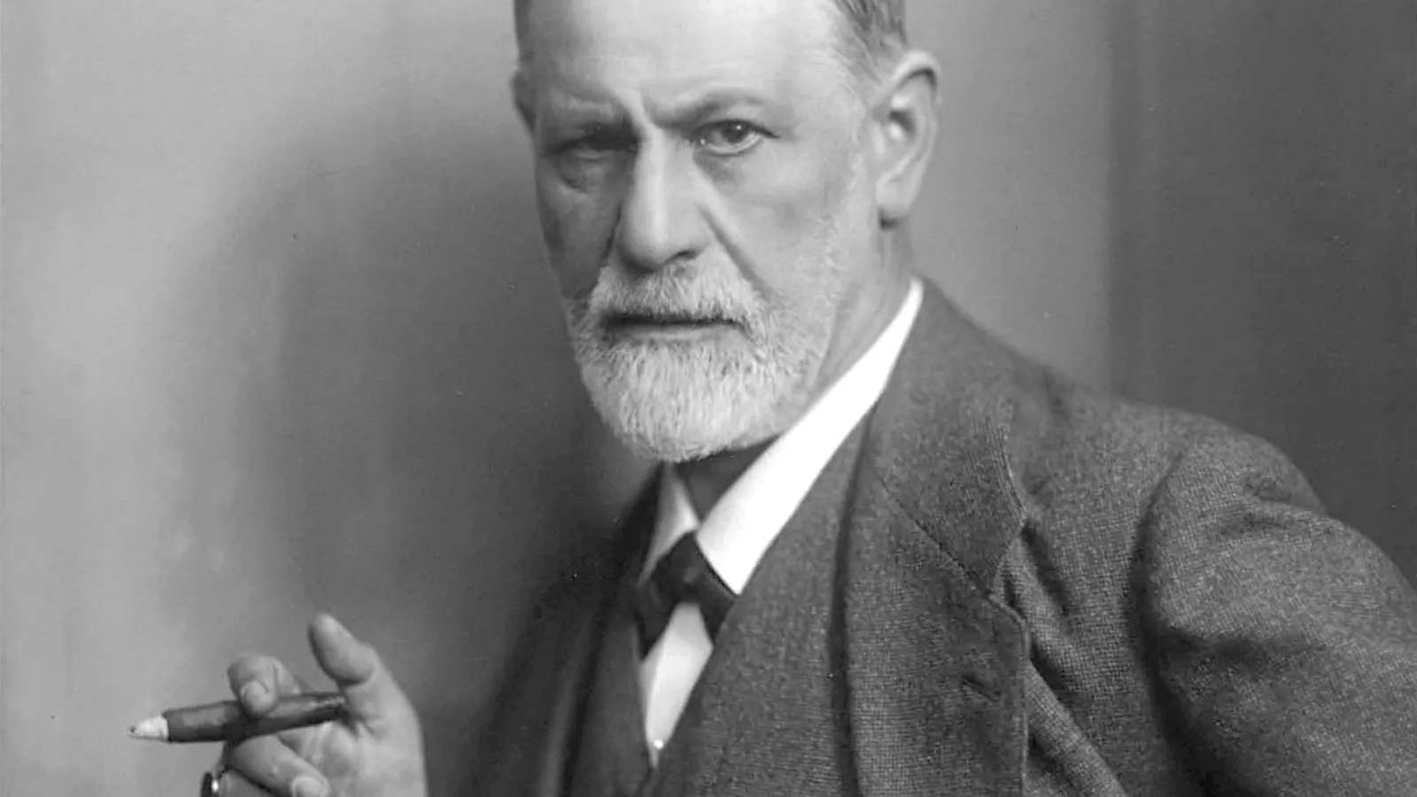 Photograph of Sigmund Freud.