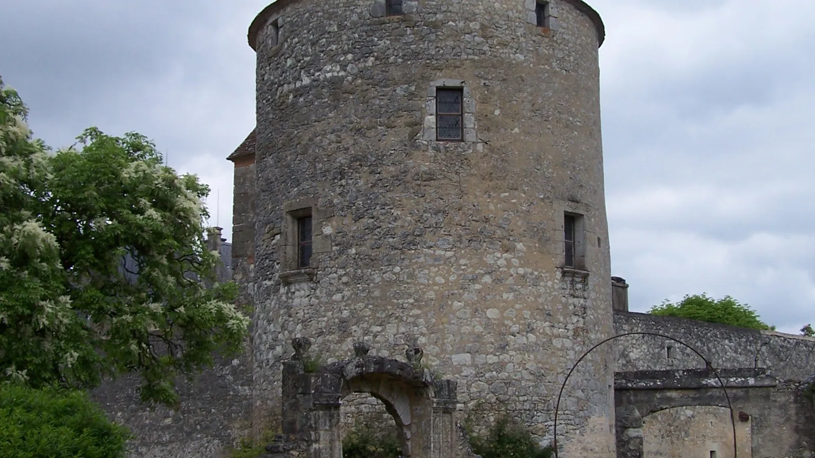 Exterior view of Montaigne's round library tower at Saint-Michel-de-Montaigne.