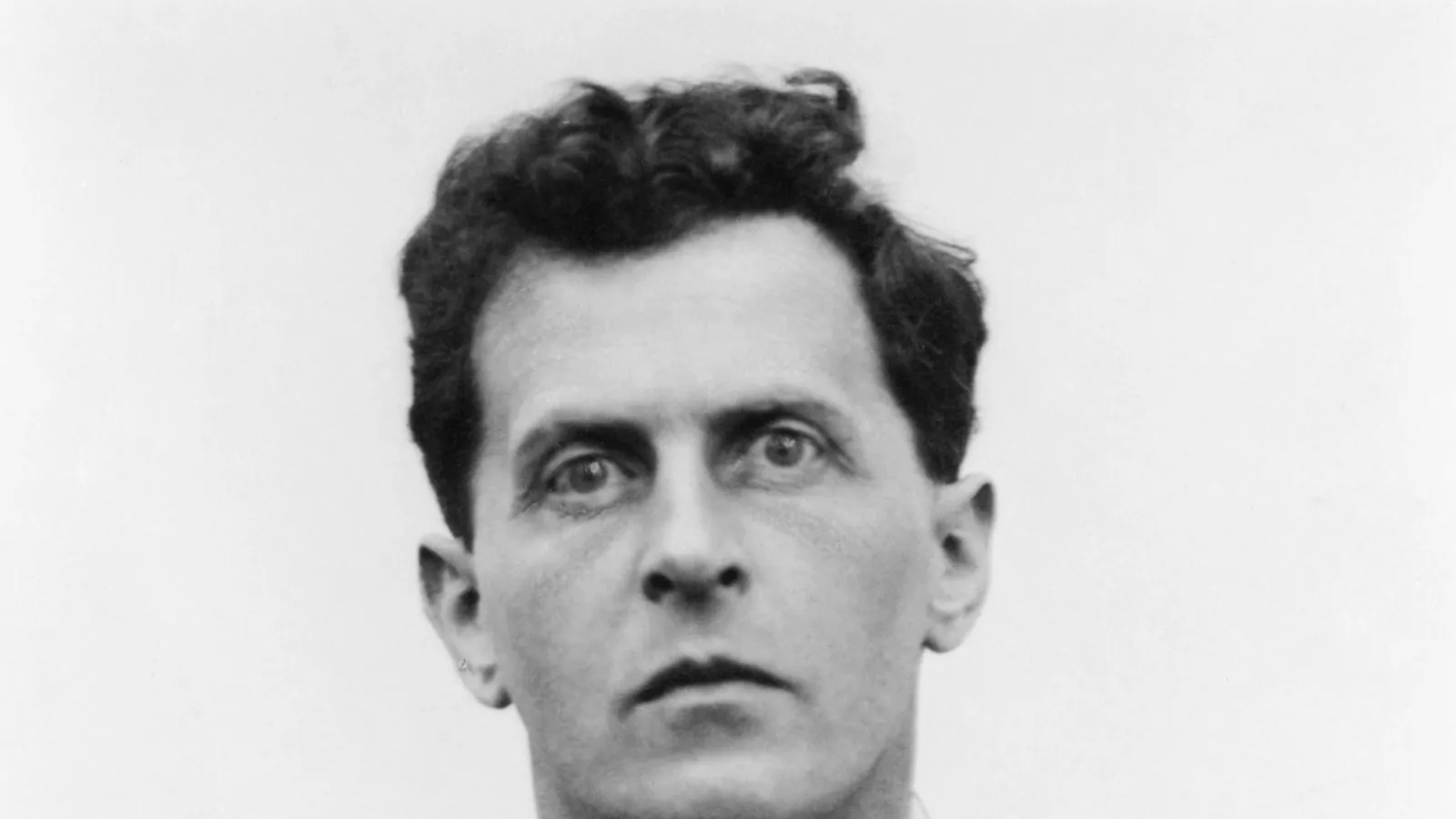 Photographic portrait of Ludwig Wittgenstein in 1929 by Moritz Naehr.